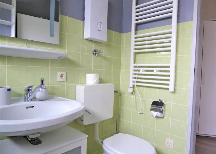 Downhill 4 Pers Near Lift Wlan *